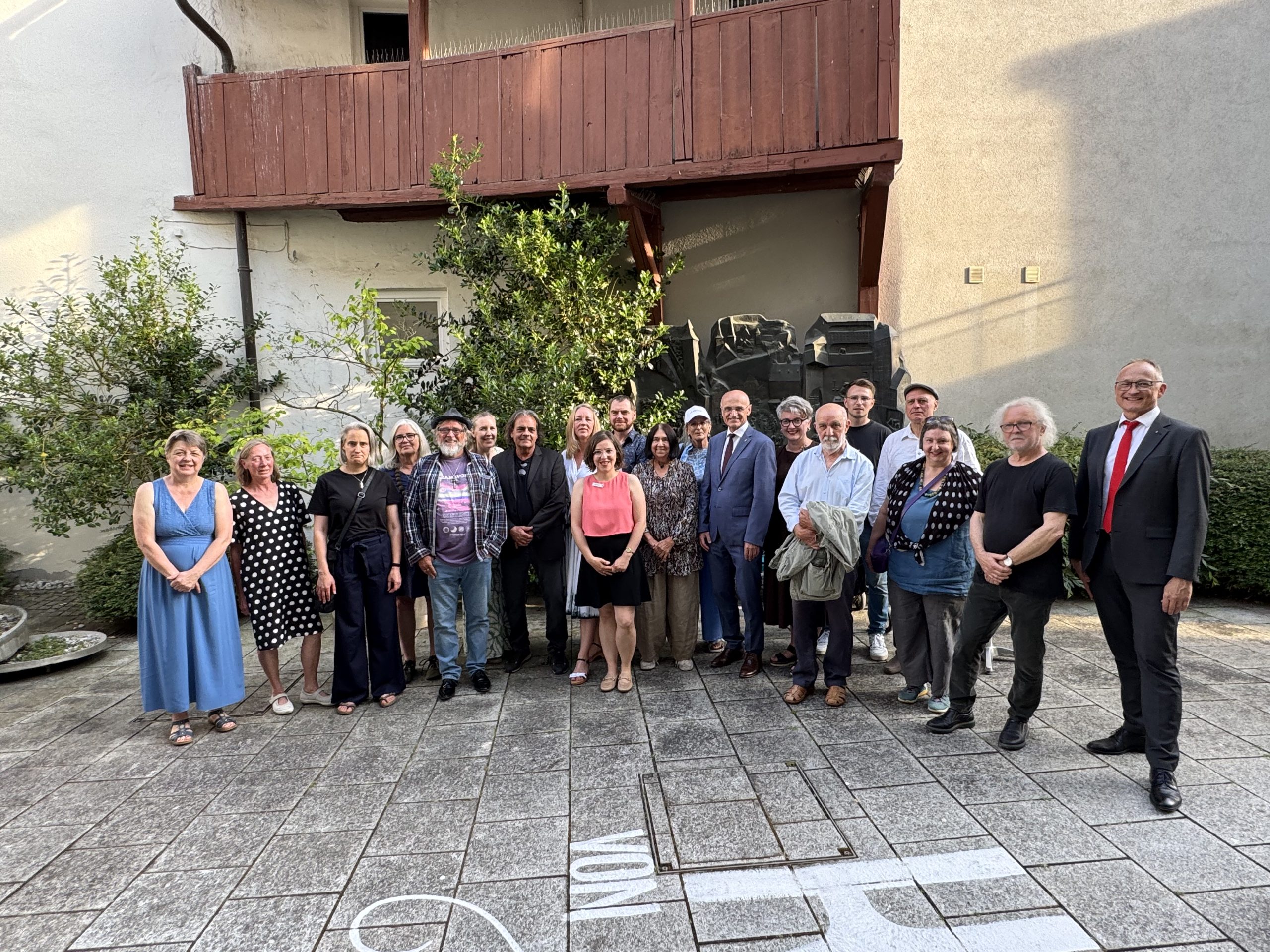 Gruppenbild Innenhof